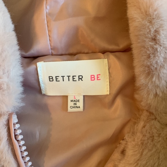 Better Be Pink Faux Fur cropped jacket - Picture 2 of 6
